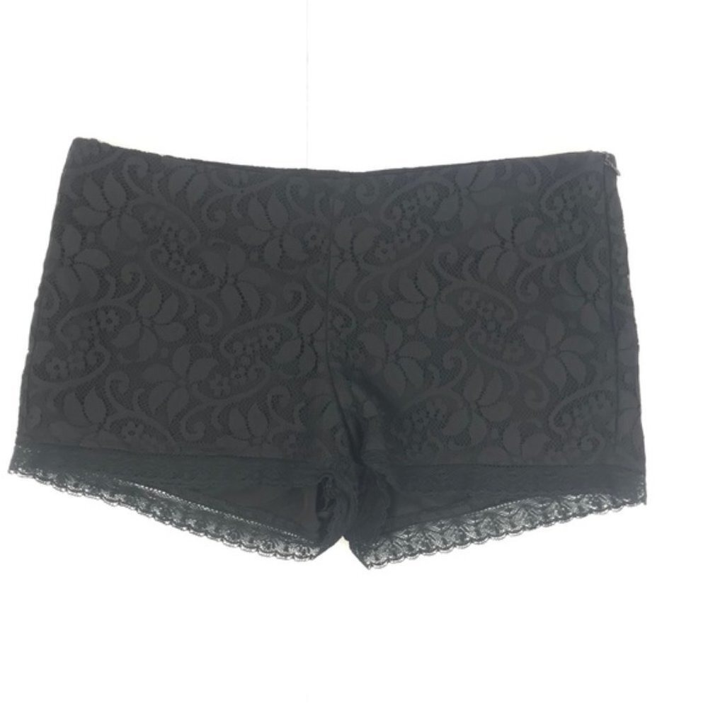 Womens Black Floral Lace Shorts Sz 7 Goth Grunge Romantic Feminine Edgy Festival